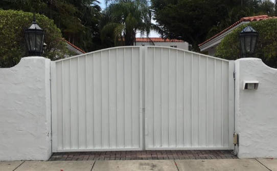Ensure Security with Leading Commercial Gate Repair Experts in Miami